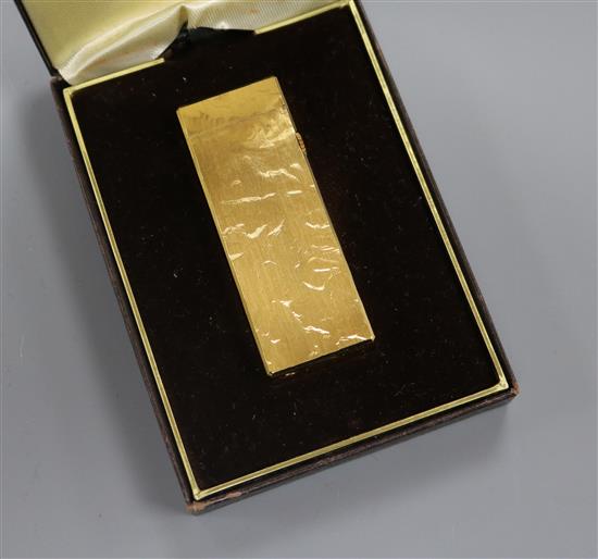 A Dunhill gold-plated lighter